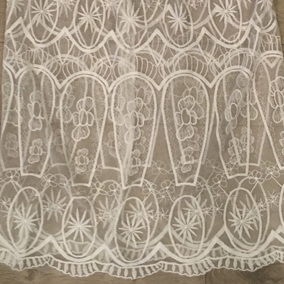 White Plunge Open Back Sleeveless Lace Maxi Boho - Picture 7 of 8